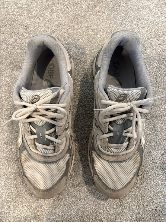 Asics Gray and White Mesh Suede Running Shoes - Picture 4 of 5